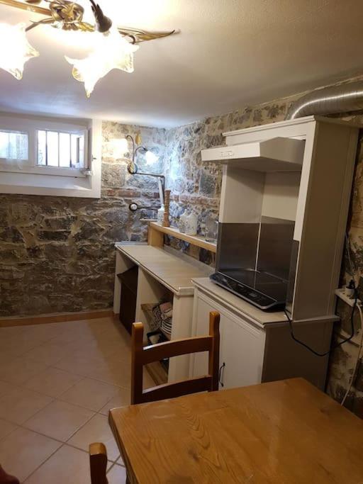 Taverna Abitazione A 15 Km Da Firenze Prato  Bagian luar foto